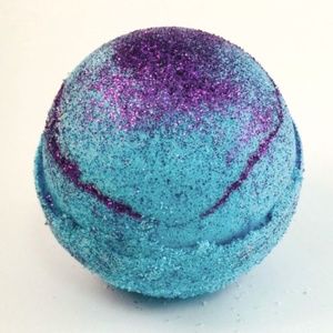 Many Bath Bombs